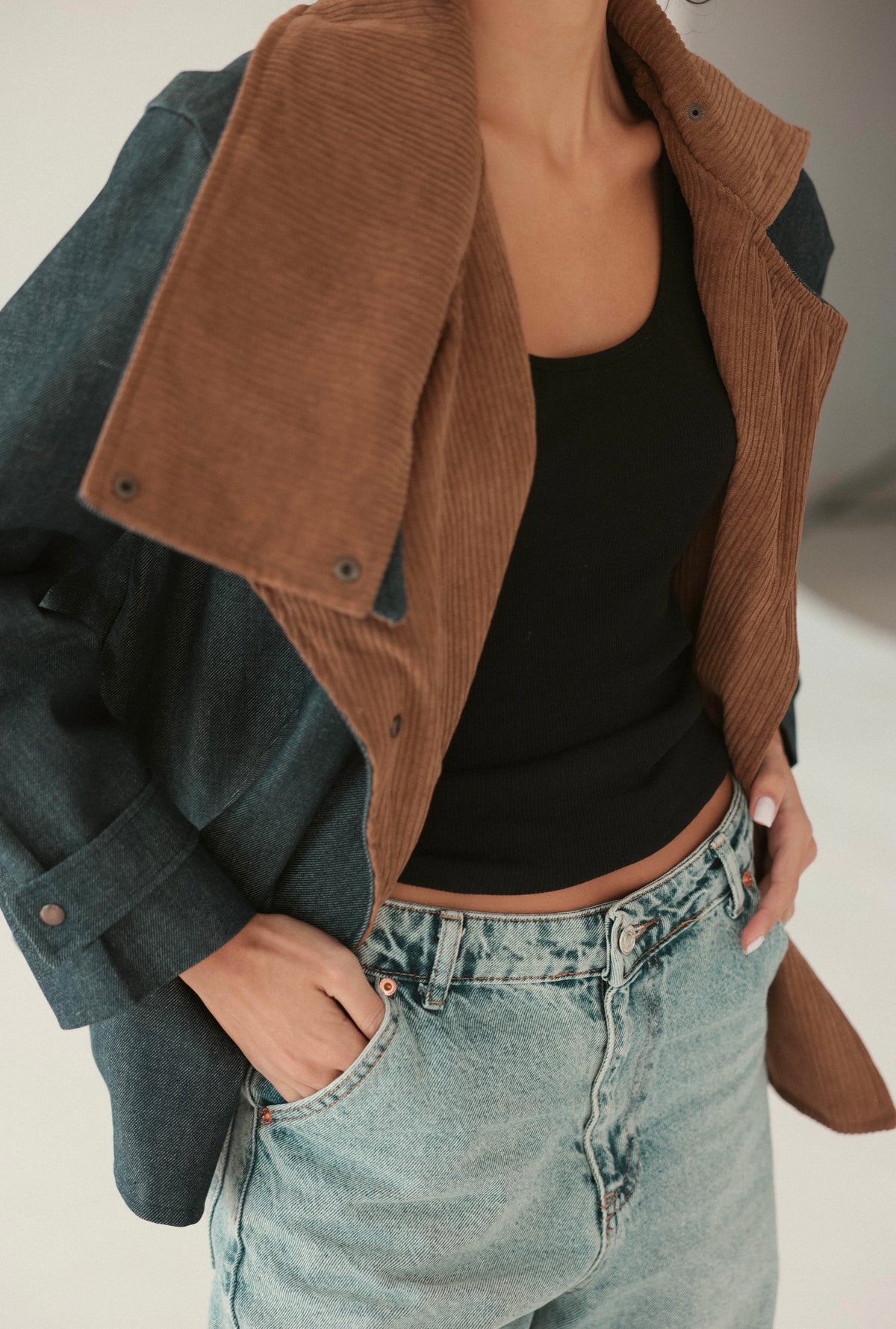 Denim jacket with brown collar detail